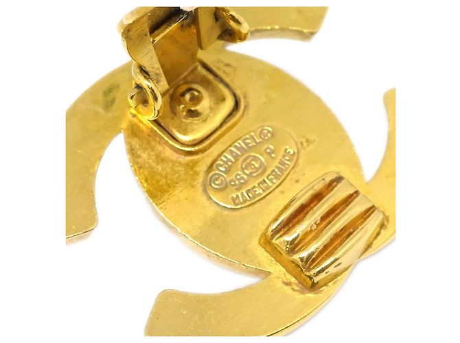 Chanel CC Turnlock Clip-On Metal D'oro - vista 4