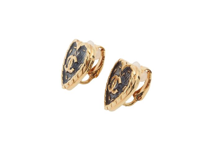 Chanel Navy Resin Clip Earrings Navy blue - view 2