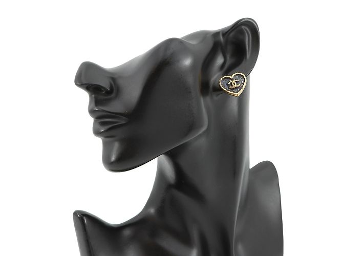 Chanel Navy Resin Clip Earrings Navy blue - view 4