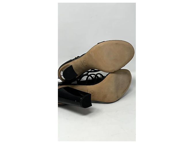 Nuove sandali Chanel neri in vernice Nero - vista 5