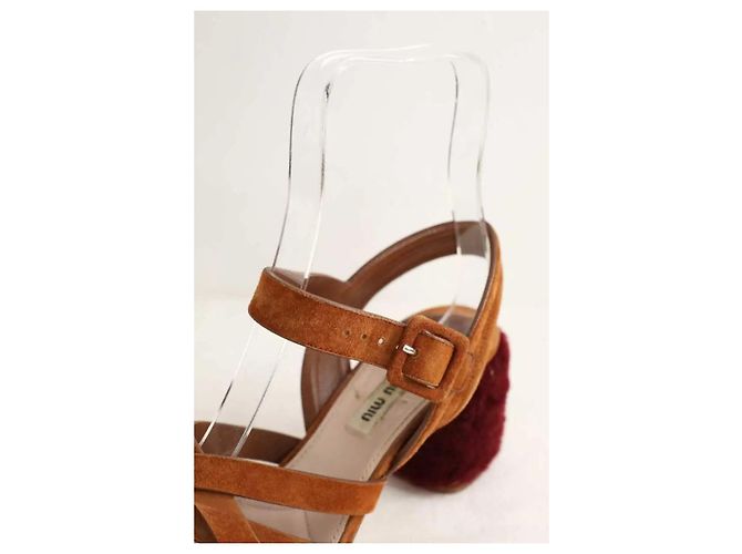 Miu Miu Tacchi in camosia marrone - vista 5
