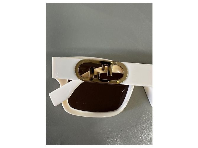 Fendi - O'Lock - Rectangular Sunglasses - White - Eggshell - view 3