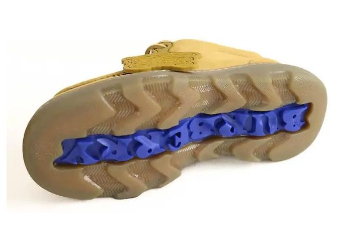Burberry Chaussures à lacets en daim vertes - vue 7