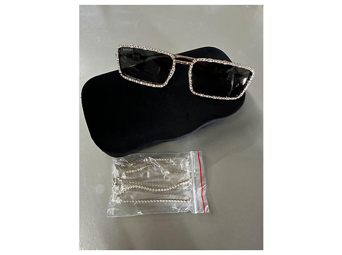 Gucci GG1568S Occhiali da sole in metallo e strass D'oro - vista 3