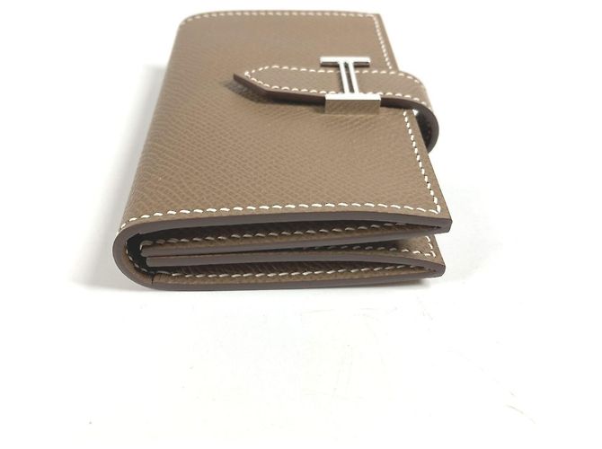 Tarjetero bifold H Logo Bearn de Hermès Beige Gris pardo - vista 5