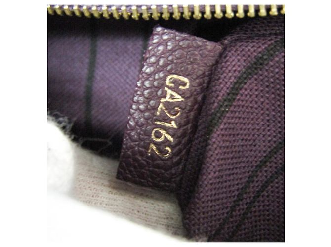 Borsa a Spalla Artsy MM in Monogram Empreinte di Louis Vuitton - vista 13