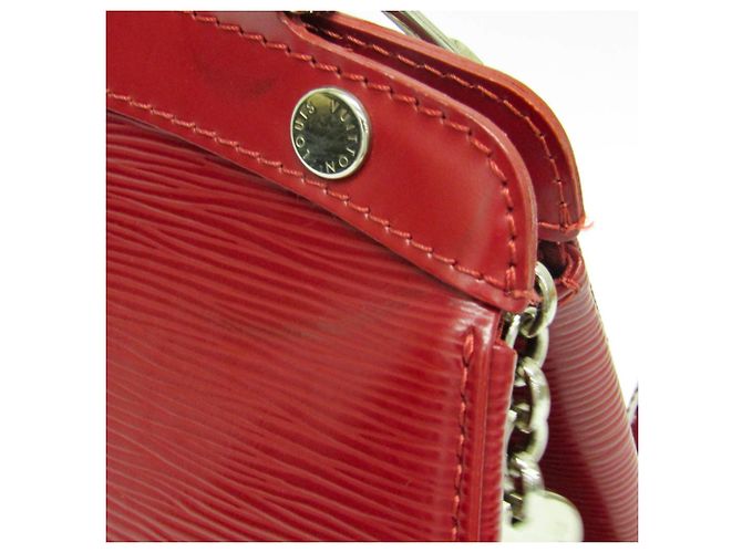 Bolsa Louis Vuitton Epi Blair MM em vermelho rubi - vista 11