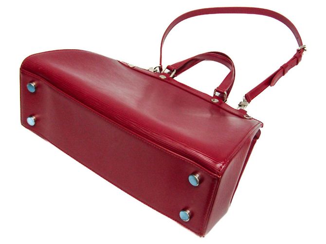 Bolsa Louis Vuitton Epi Blair MM em vermelho rubi - vista 2