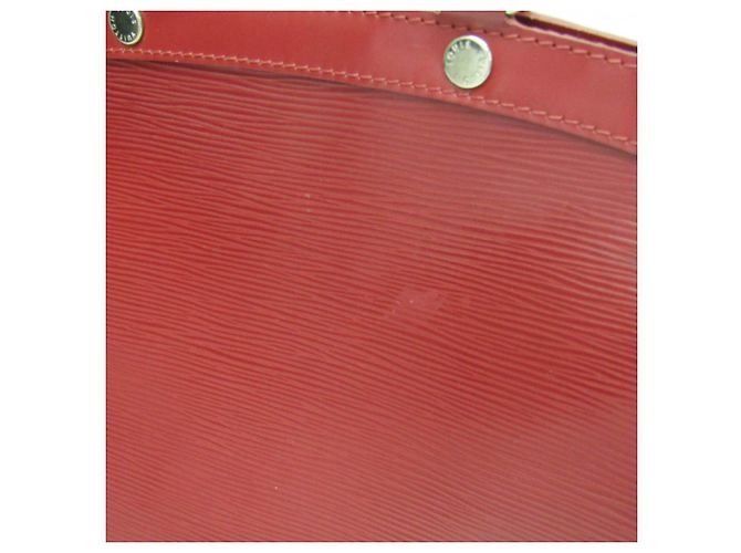 Bolsa Louis Vuitton Epi Blair MM em vermelho rubi - vista 9