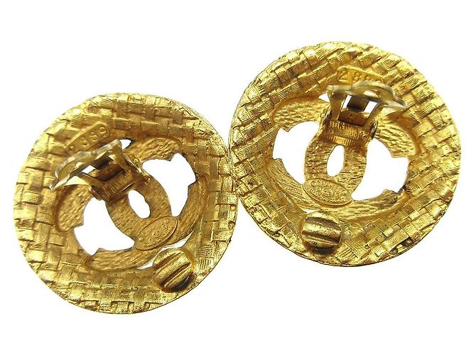 Clip auricolari Chanel CC in metallo D'oro - vista 3
