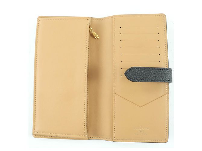 Portafoglio verticale Capucines Taurillon Clemence Louis Vuitton Nero - vista 5