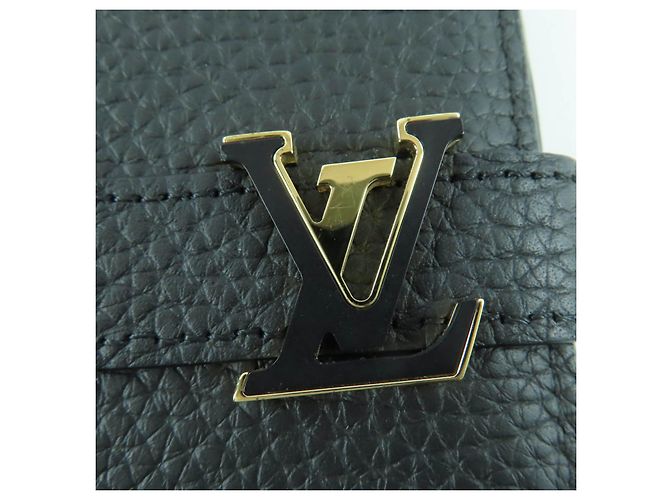 Portafoglio verticale Capucines Taurillon Clemence Louis Vuitton Nero - vista 7