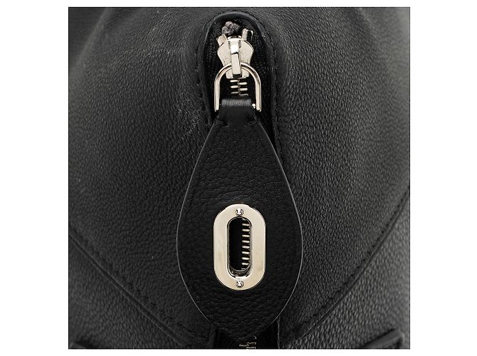 Borsa Soft Lockit MM in Taurillon di Louis Vuitton Nero - vista 10