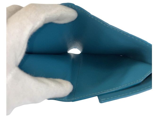 Louis Vuitton Crocodile Capucines Compact Wallet Blue - view 8