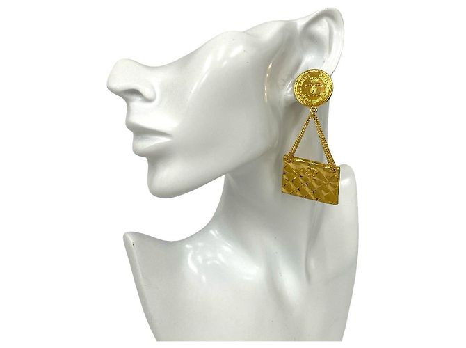 Chanel Coco Mark Matelassé Ohrringe Golden Metallisch - Ansicht 2