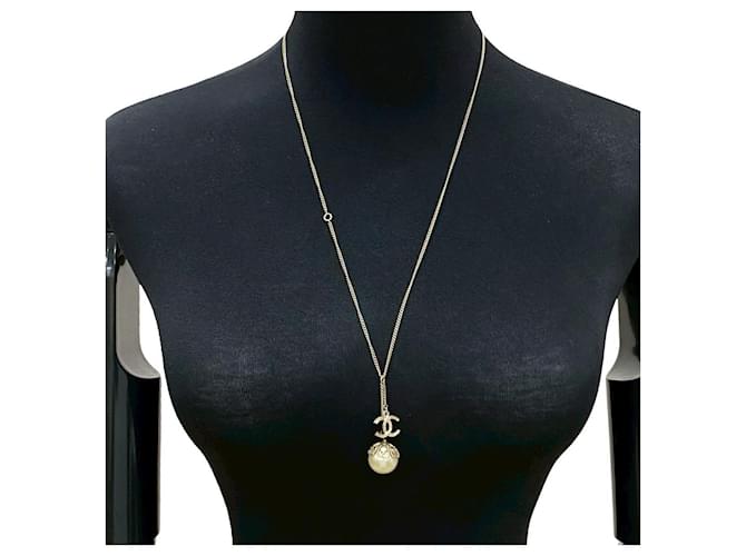 Collana Coco Mark di Chanel D'oro Metallico - vista 2