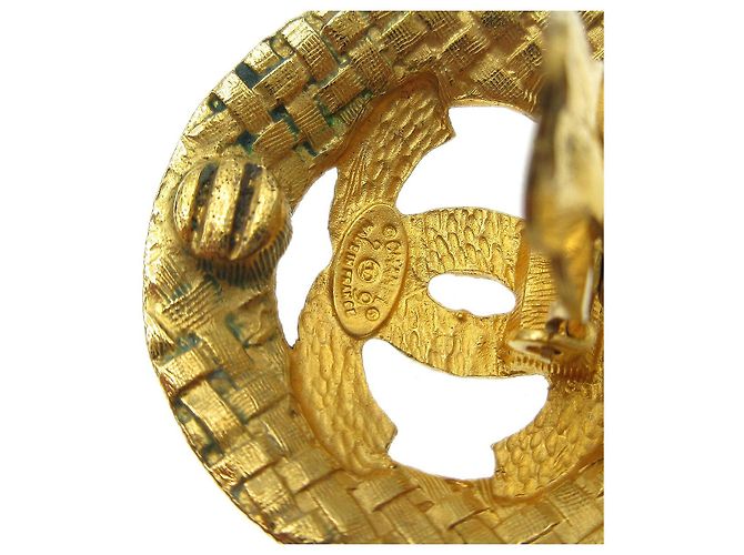 Chanel Vintage CC Round Cutout Clip-On Metal D'oro - vista 4
