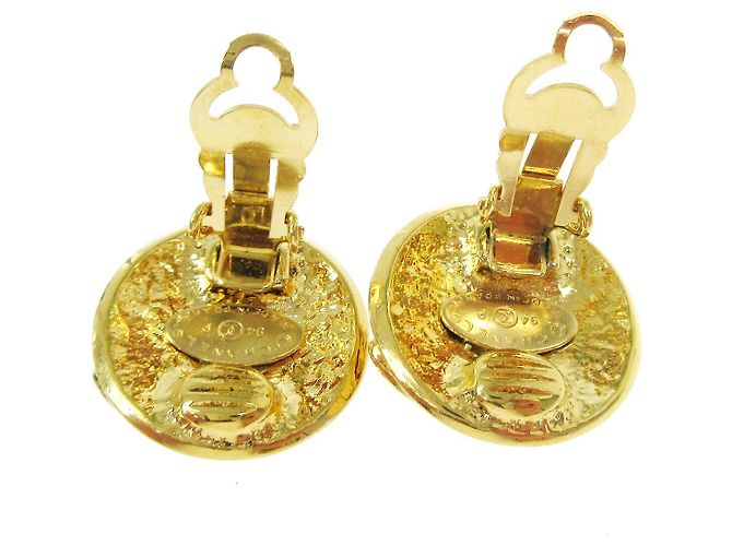 Chanel Vintage Orecchini a clip rotondi CC in metallo D'oro - vista 2