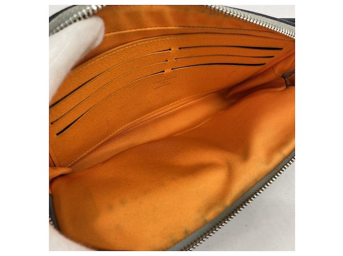 Borsa Clutch Alpha Satellite Monogram Louis Vuitton Marrone - vista 4