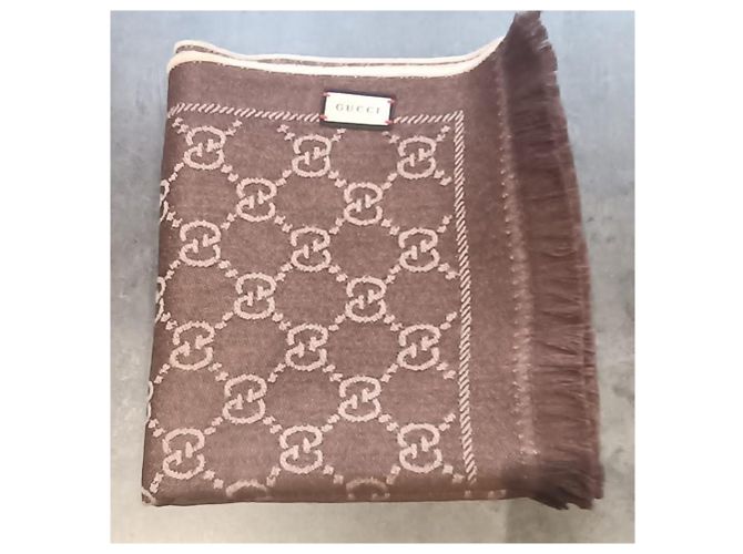 Gucci GG Marmont Schal. - Ansicht 3
