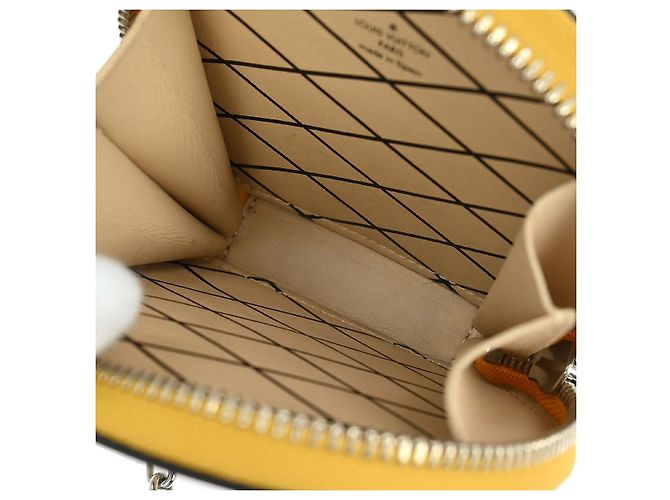 Porta Moedas Edição Limitada Monogram Cerises Louis Vuitton Bege - vista 3