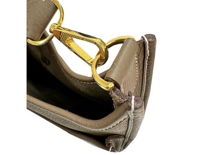 Borsa a Spalla Hermès Evelyn 3 PM in Grigio Etoupe Taupe - vista 10