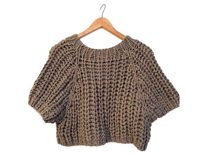 Brauner ärmelloser Pullover von Brunello Cucinelli aus grobem Strick, Größe L für einen Oversize-Effekt Taupe - Ansicht 2