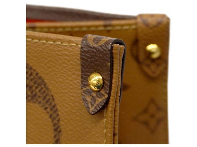 Twist Louis Vuitton Monogram Giant Reverse On-the-Go Tote Bag Braun - Ansicht 12