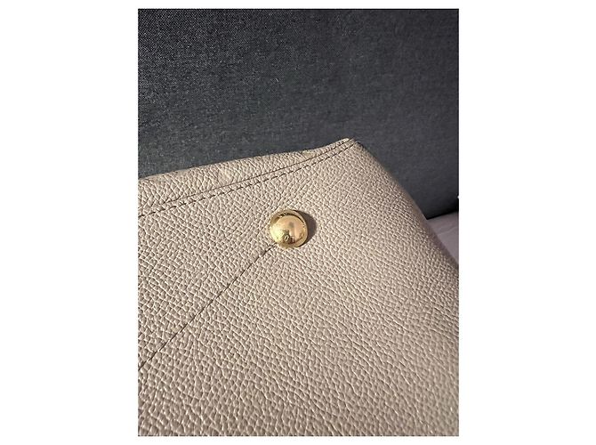 Louis Vuitton Borsa in pelle Maida Hobo Beige - vista 13