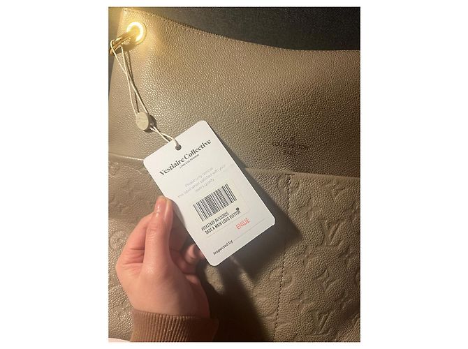 Louis Vuitton Borsa in pelle Maida Hobo Beige - vista 15