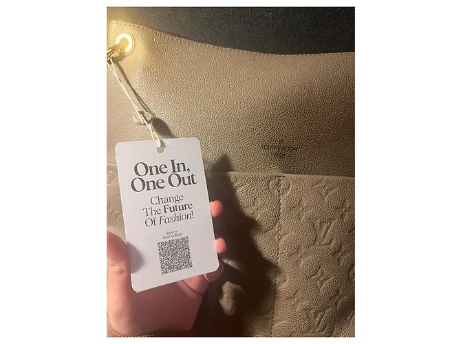 Louis Vuitton Borsa in pelle Maida Hobo Beige - vista 16
