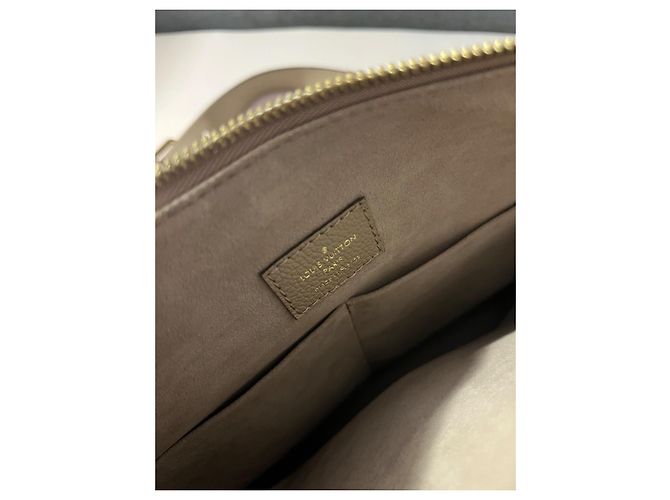 Louis Vuitton Borsa in pelle Maida Hobo Beige - vista 8