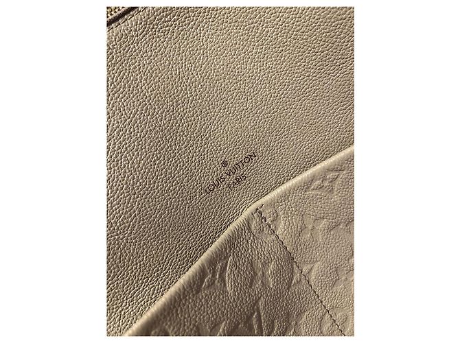 Louis Vuitton Borsa in pelle Maida Hobo Beige - vista 9