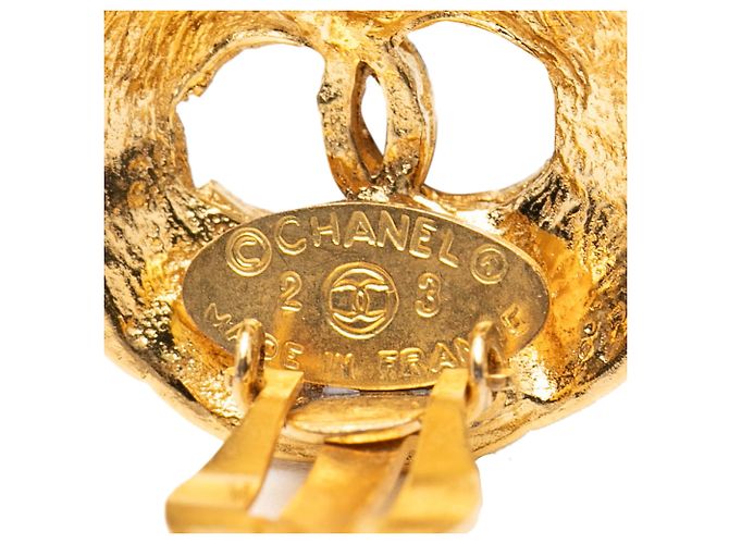 Orecchini rotondi a clip CC in oro placcato Chanel D'oro - vista 3