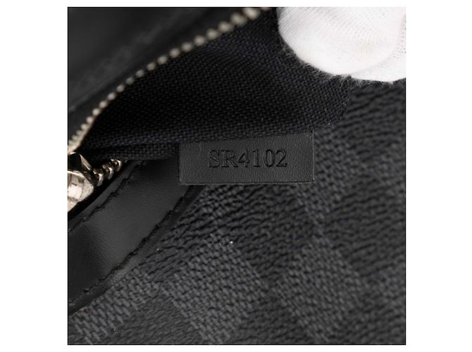 Louis Vuitton Borsa Mick MM Damier Graphite Nero - vista 6