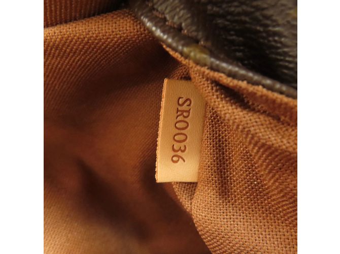 Borsa a Spalla Toulon PM M40076 di Louis Vuitton Monogramma - vista 7
