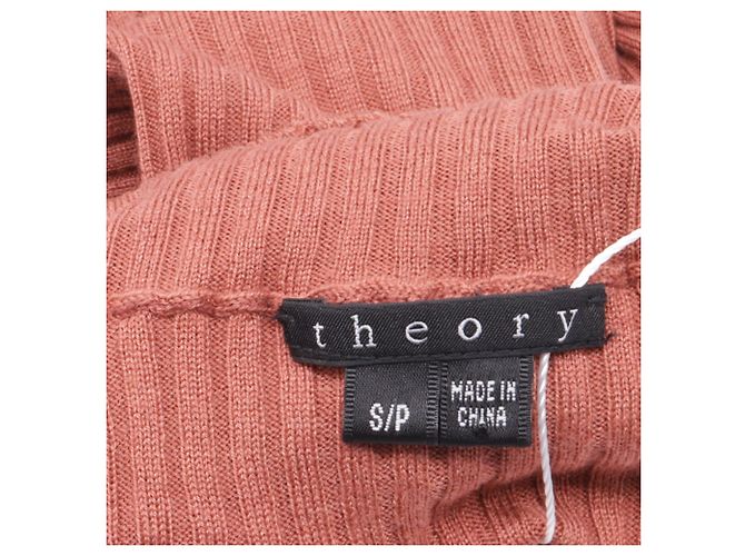 Rippstrick-Rollkragenpullover aus rostfarbener Wolle von Theory Orange - Ansicht 4