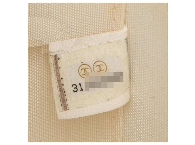 Borsa a spalla in pelle di vitello Chanel Coco Mark AP2193 con catena Bianco - vista 6