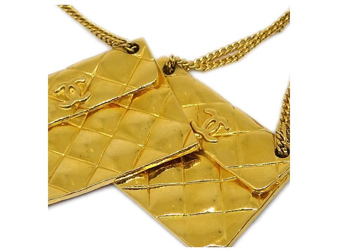 Brincos clip-on em metal Chanel 31 Rue Cambon Flap Bag Dourado - vista 2
