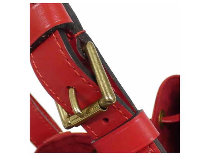 Noe Bolso de Hombro Petit Noé Epi Louis Vuitton Roja - vista 6
