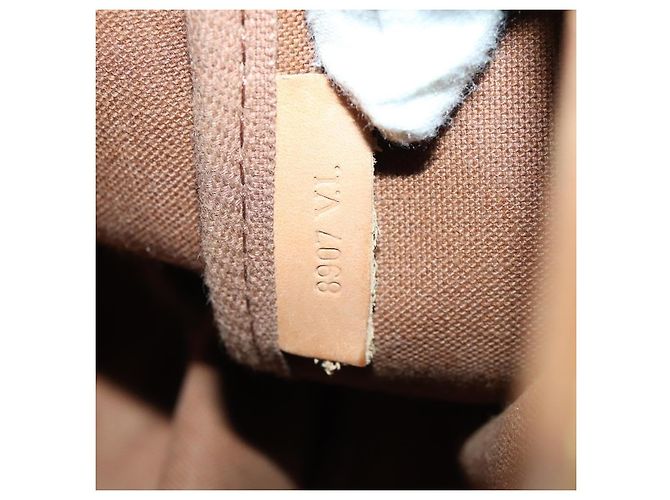 Bolsa Saumur Louis Vuitton em lona Monogram 35 Marrom - vista 7