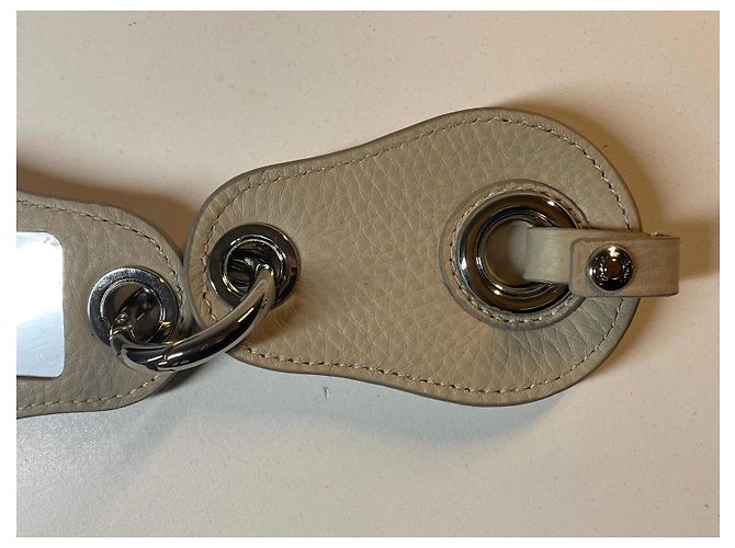 Beige Leather Keychain Tumi - view 14