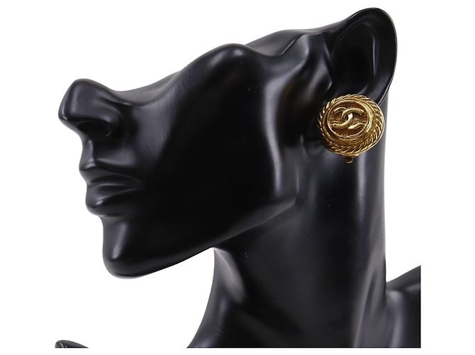 Vintage Coco Mark Clip Ohrringe von Chanel Golden - Ansicht 2