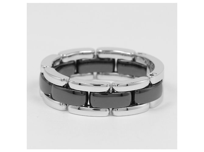 Chanel Ultra Ring in White Gold and Ceramic - view 7