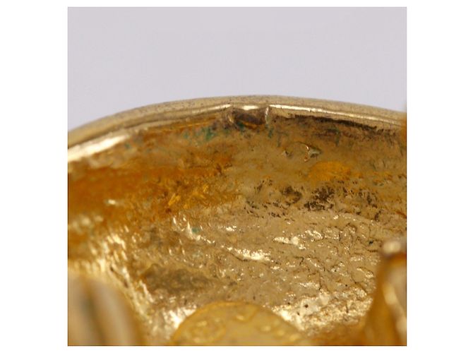 Vintage Chanel goldplattierte Matelassé Clip-Ohrringe Golden - Ansicht 11