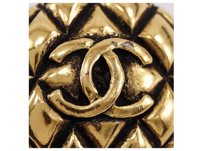 Vintage Chanel goldplattierte Matelassé Clip-Ohrringe Golden - Ansicht 6