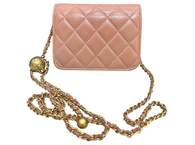 CHANEL Pre-Owned 2021 Mini Clutch de Cuir de Cordero Pearl Crush con Cadena Rosa - vista 3