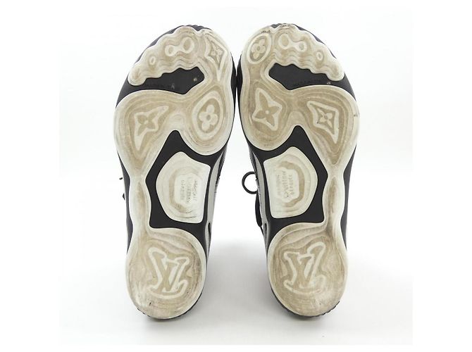 Baskets de course LV Footprint de Louis Vuitton Noir Blanc Rouge - vue 4