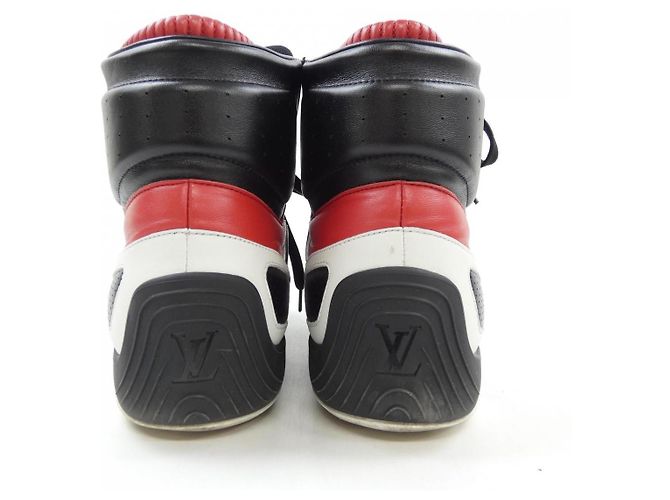 Baskets de course LV Footprint de Louis Vuitton Noir Blanc Rouge - vue 5