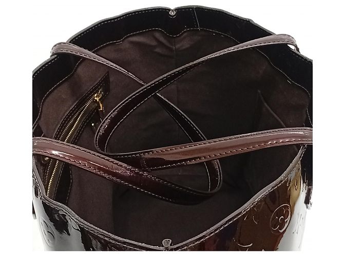 Borsa Louis Vuitton Vernis Amaranth Wilshire MM Bordò - vista 4